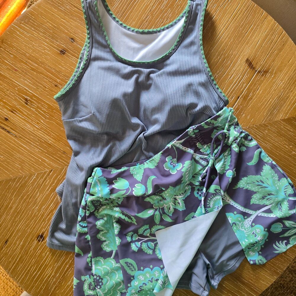 tankini green & gray lined, padded, built in shorts Medium